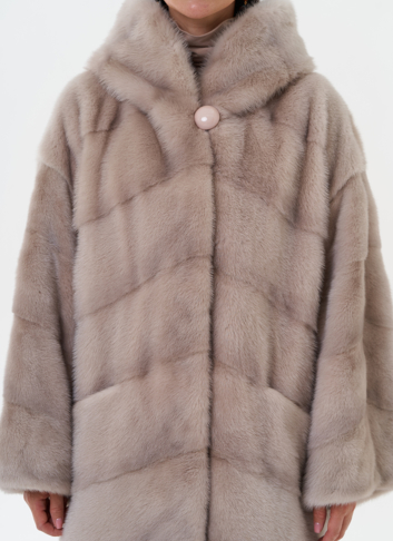 Шуба из норки с капюшоном