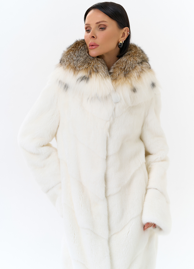 Белая шуба из норки с рысью модель № 25277 универмаг малина
