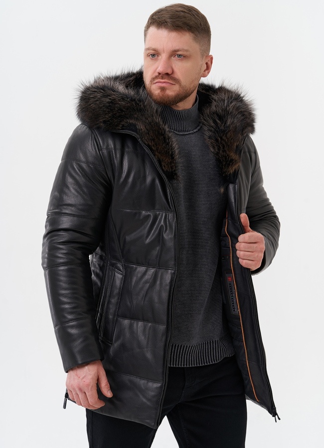 Пуховик из натуральной кожи с отделкой из меха енота модель № 25458 меха малина