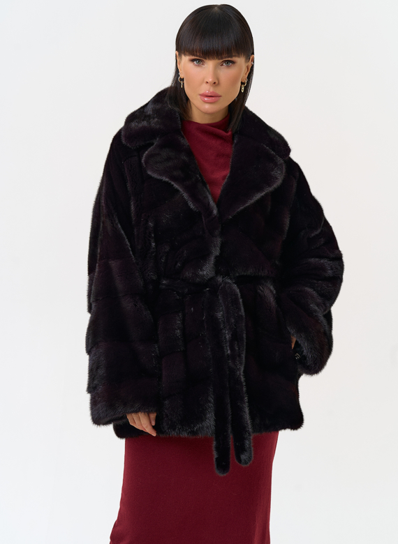 Шуба из меха норки с английским воротником