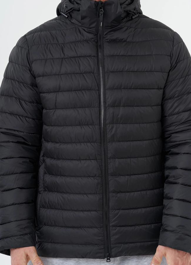 Стеганая куртка с капюшоном модель № 28019 универмаг малина