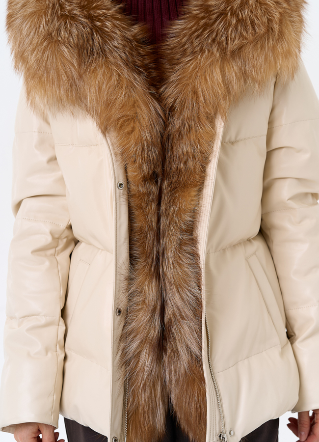 Женский пуховик из эко кожи с отделкой из натуральной лисы модель № 31946 универмаг малина