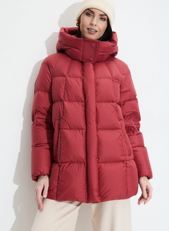 Женский пуховик с капюшоном фото