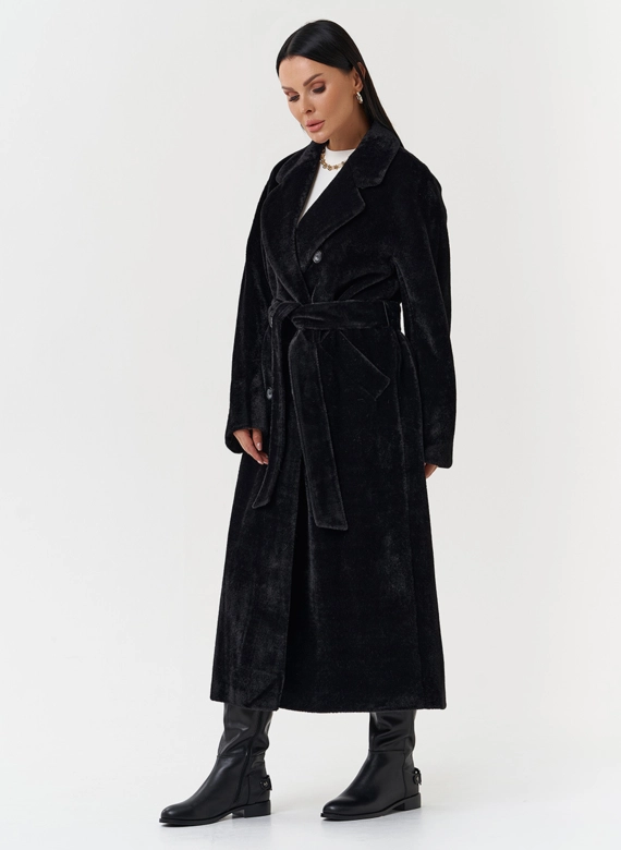 Утепленное пальто из эко меха